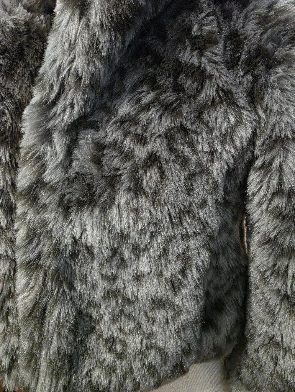Gap Kids Grey Leopard Print Faux Fur Smoke Pearl Jacket Coat Sz S (6-7)